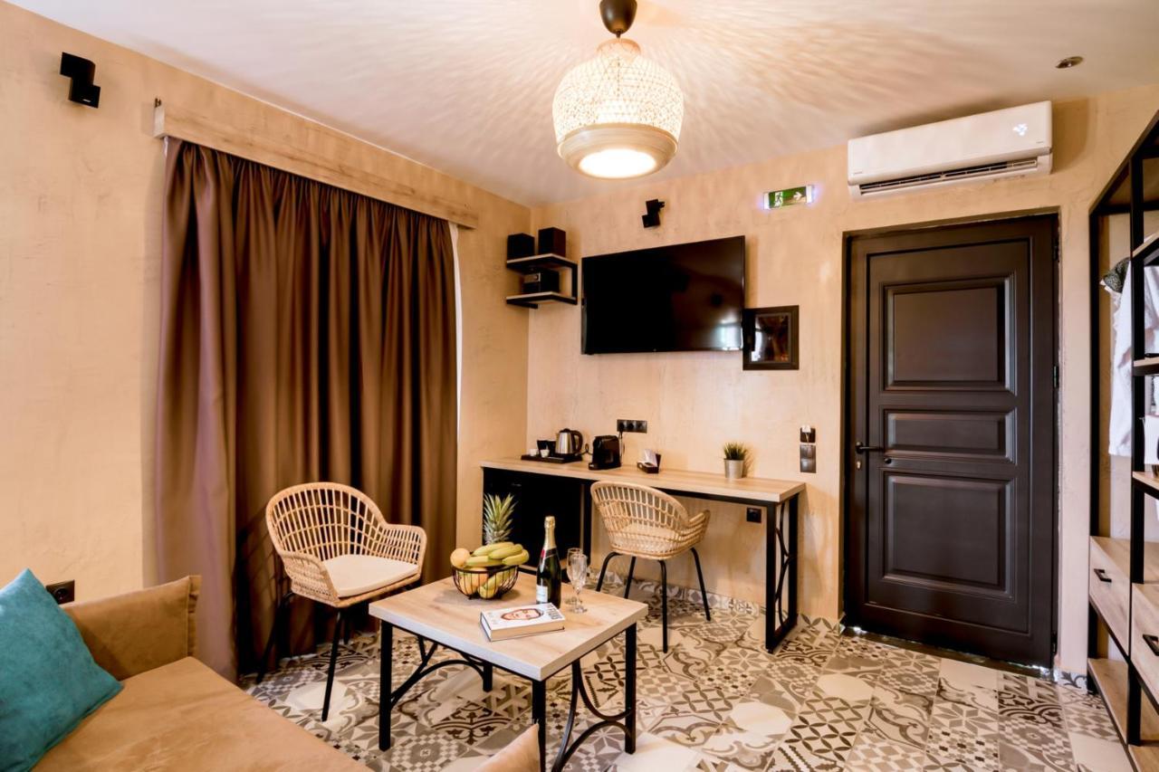 Driades Luxury Apartments แอร์ซอนิสซอส ภายนอก รูปภาพ